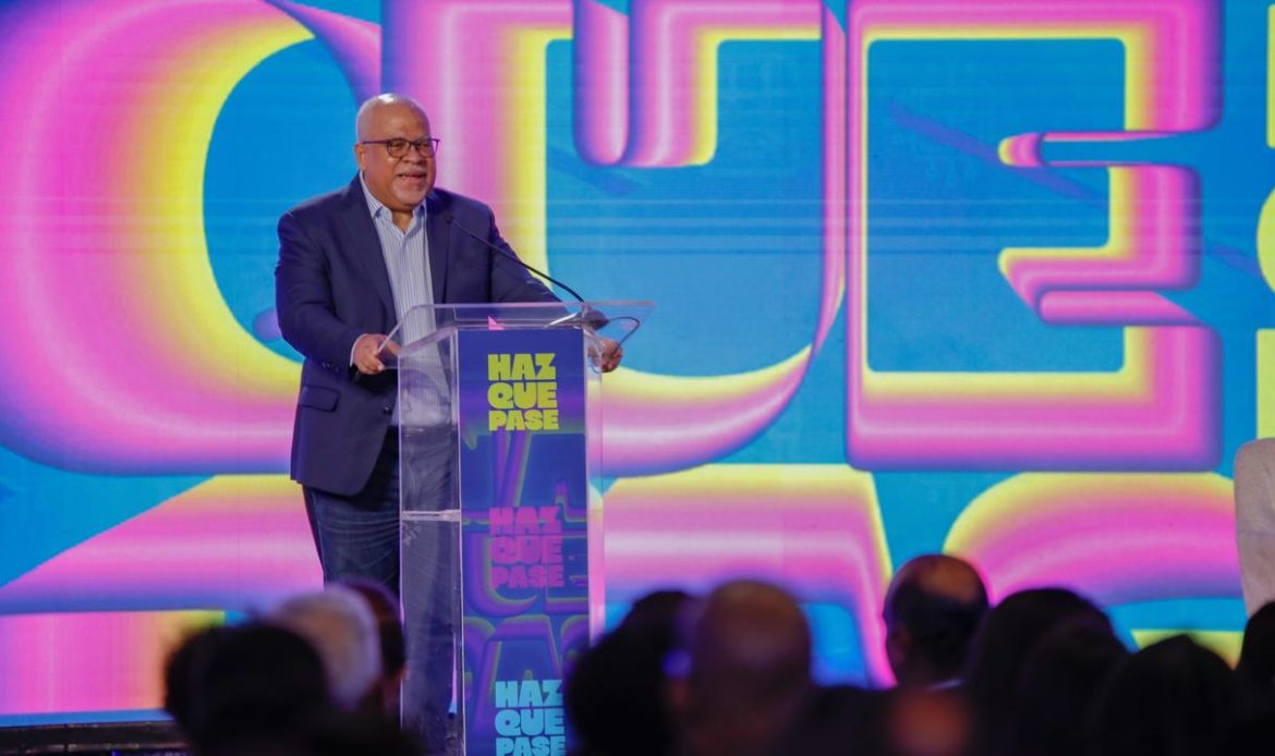 foto del director en Emprendelab 2025