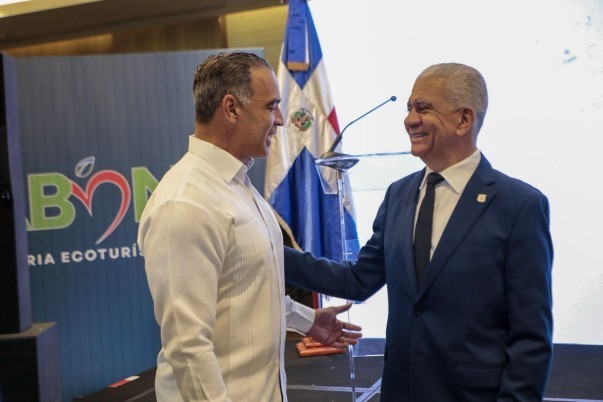 PRESIDENTE SENADO CON SUBDIRECTOR PROMIPYME