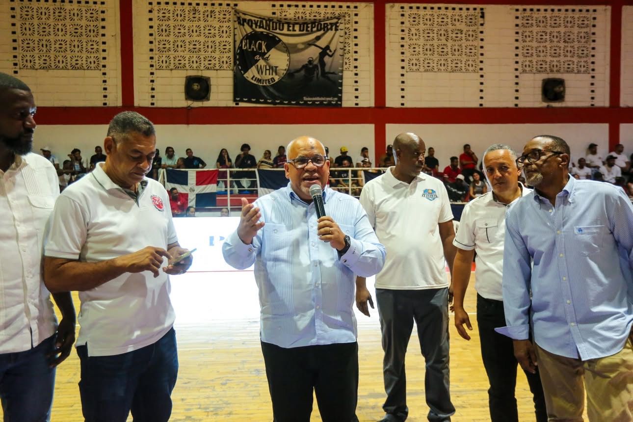 director se expresa durante ceremonia de reconocimiento