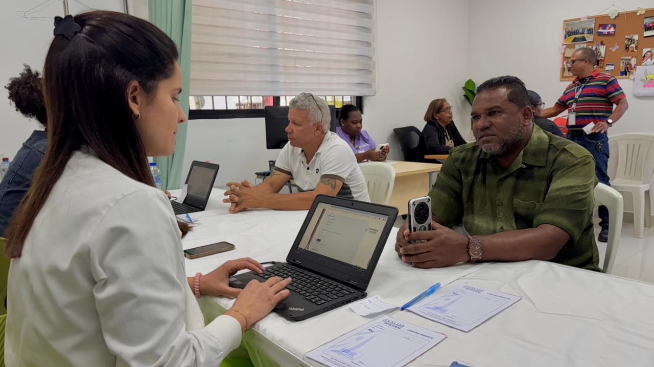 colaboradores durante jornada