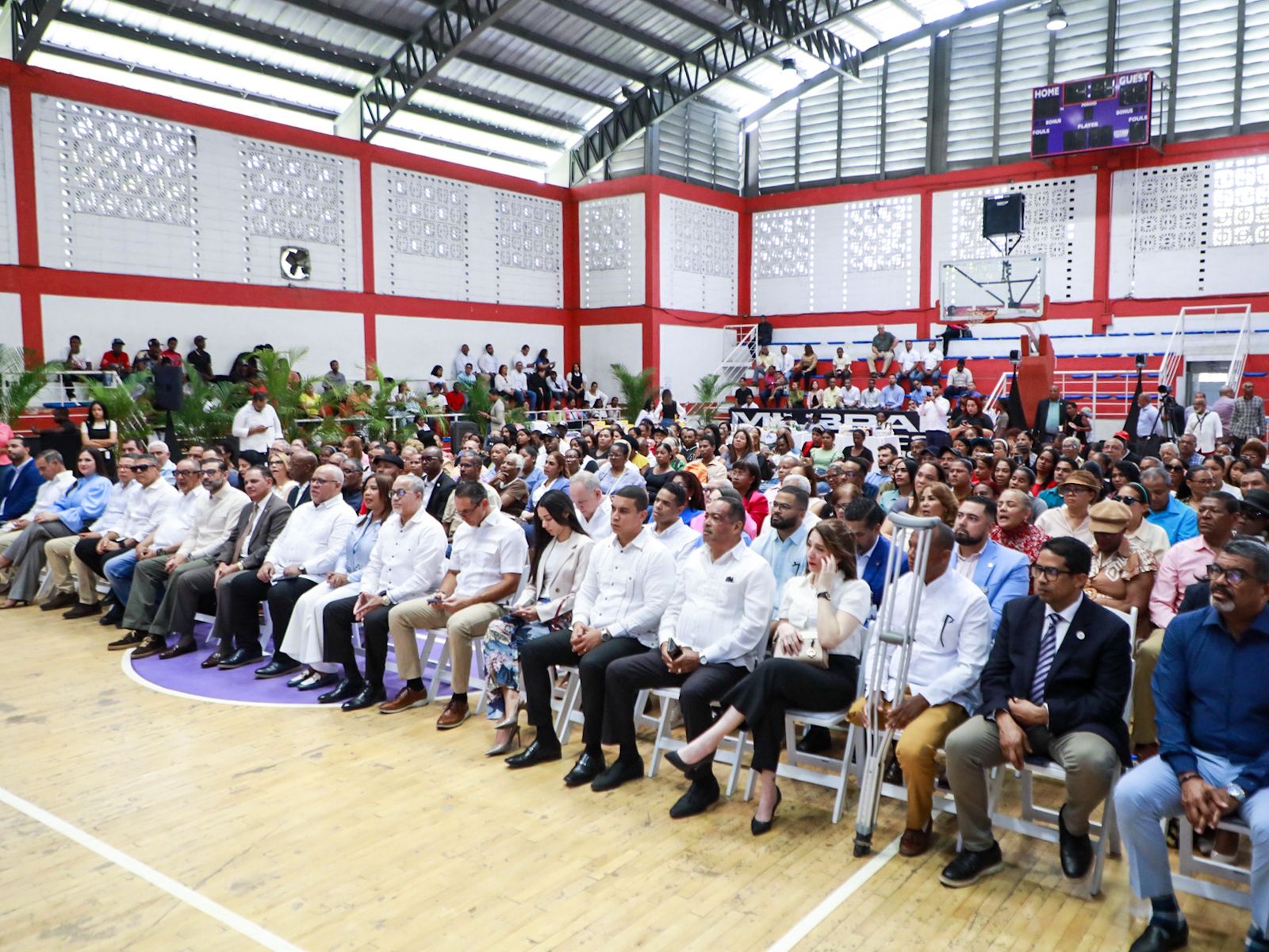 publico durante la entrega