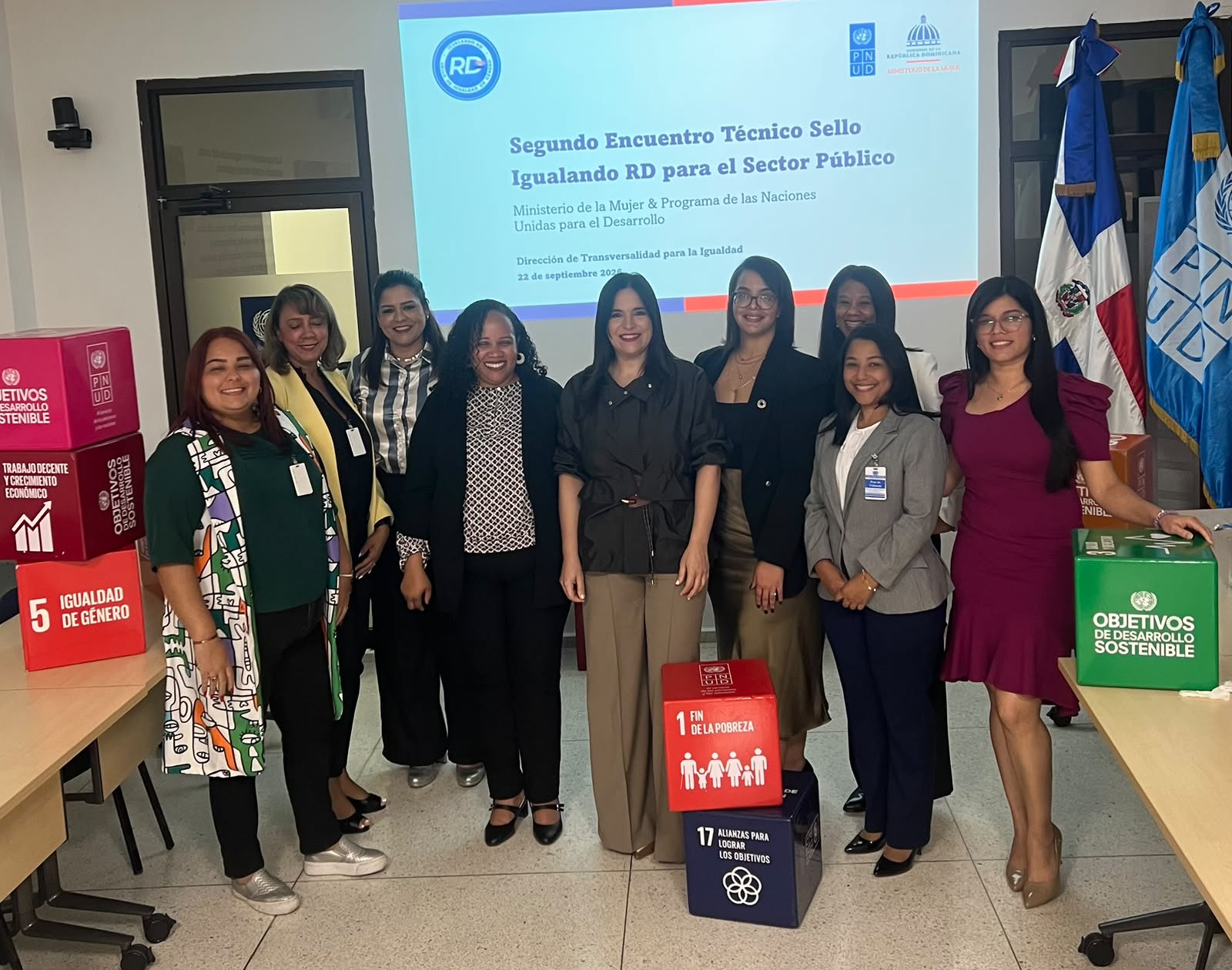 actividad con el Ministerio de la Mujer