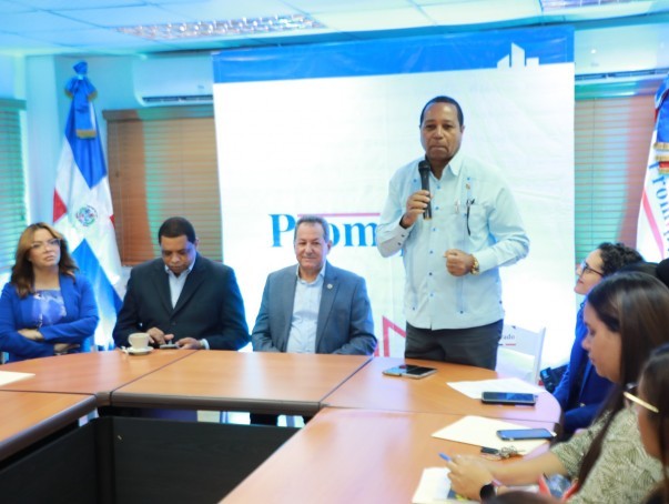 Angel Matos Lanzamiento Angel Matos Lanzamiento